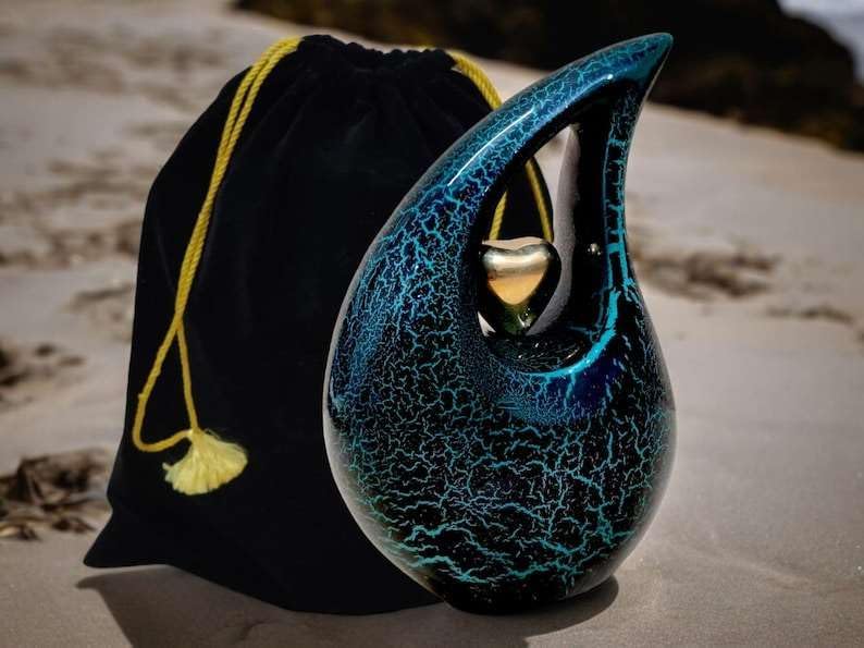 Teardrop Urn with Golden Heart for Human Ashes - Decorative Cremation Urn