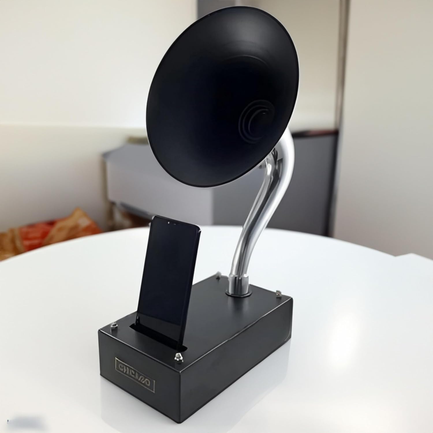 Decorative Nostalgia Acoustic Gramophone Speaker for Smartphones Chrome Black