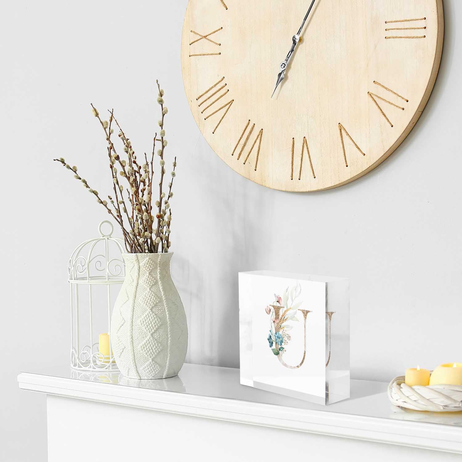 Vintage Flowers Desk Ornament with Letter U