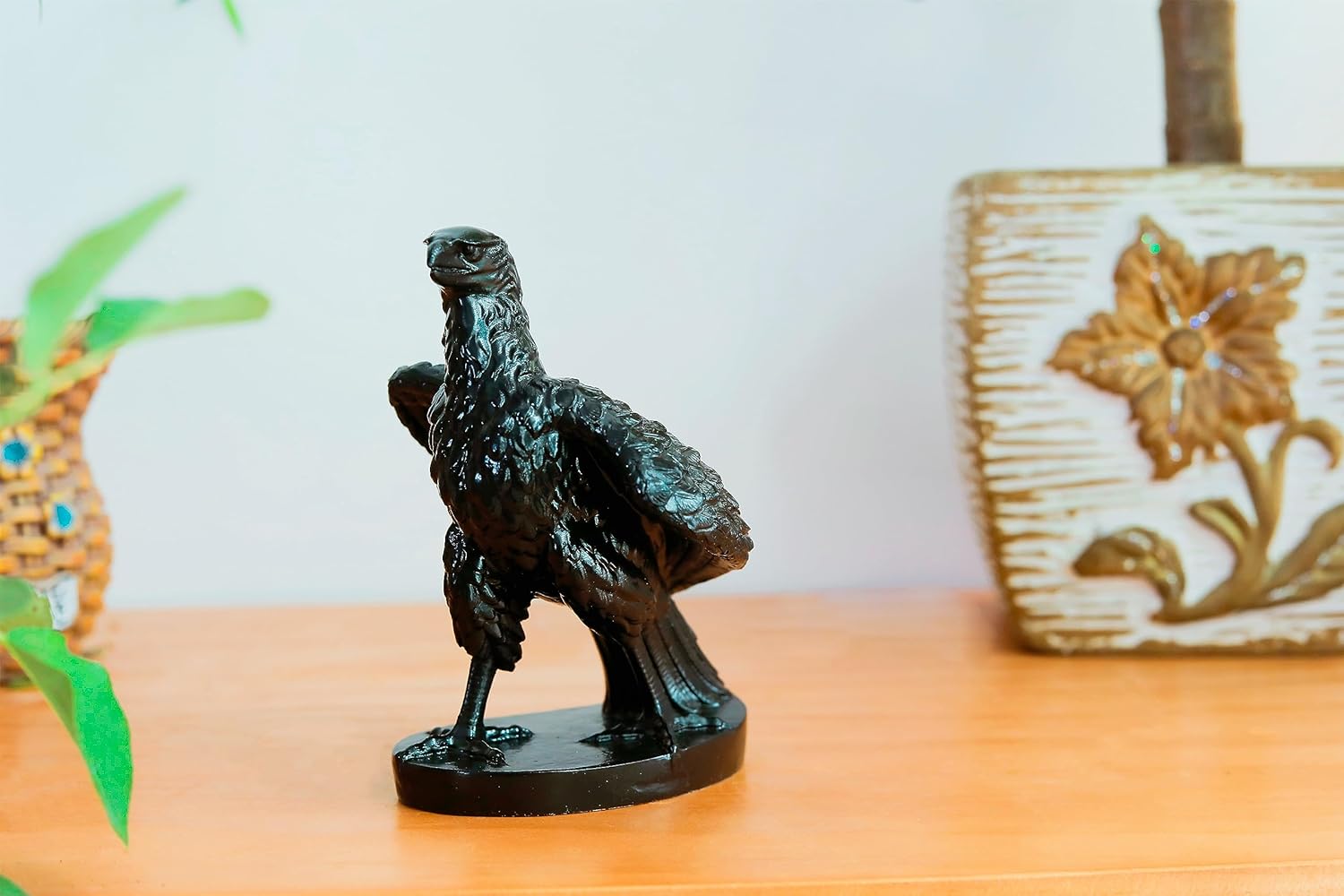 EASCHEER Gothic Black Eagle Figurine Decor