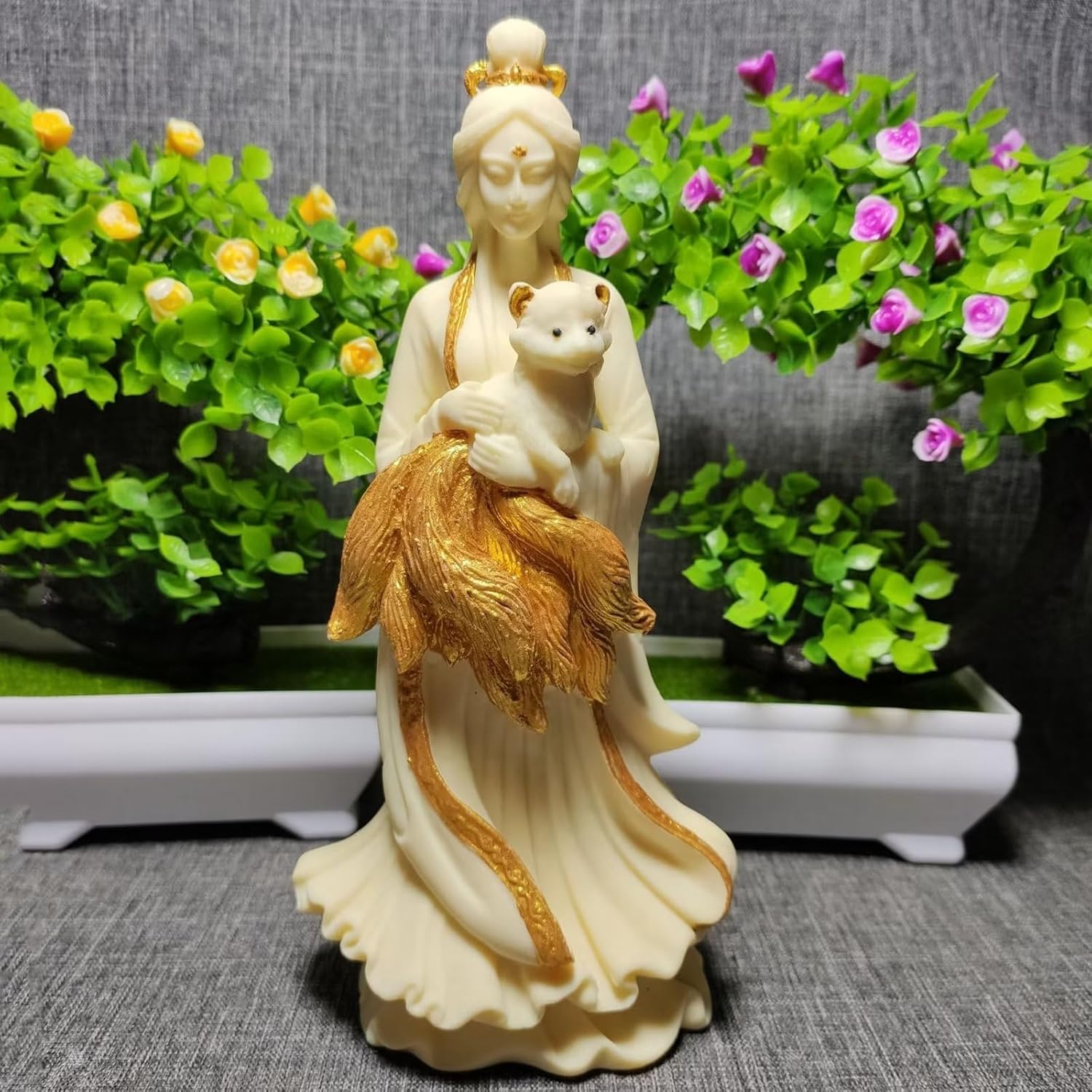 Female Statue Lady Buddha with Nine-Tailed Fox Home Office Decor